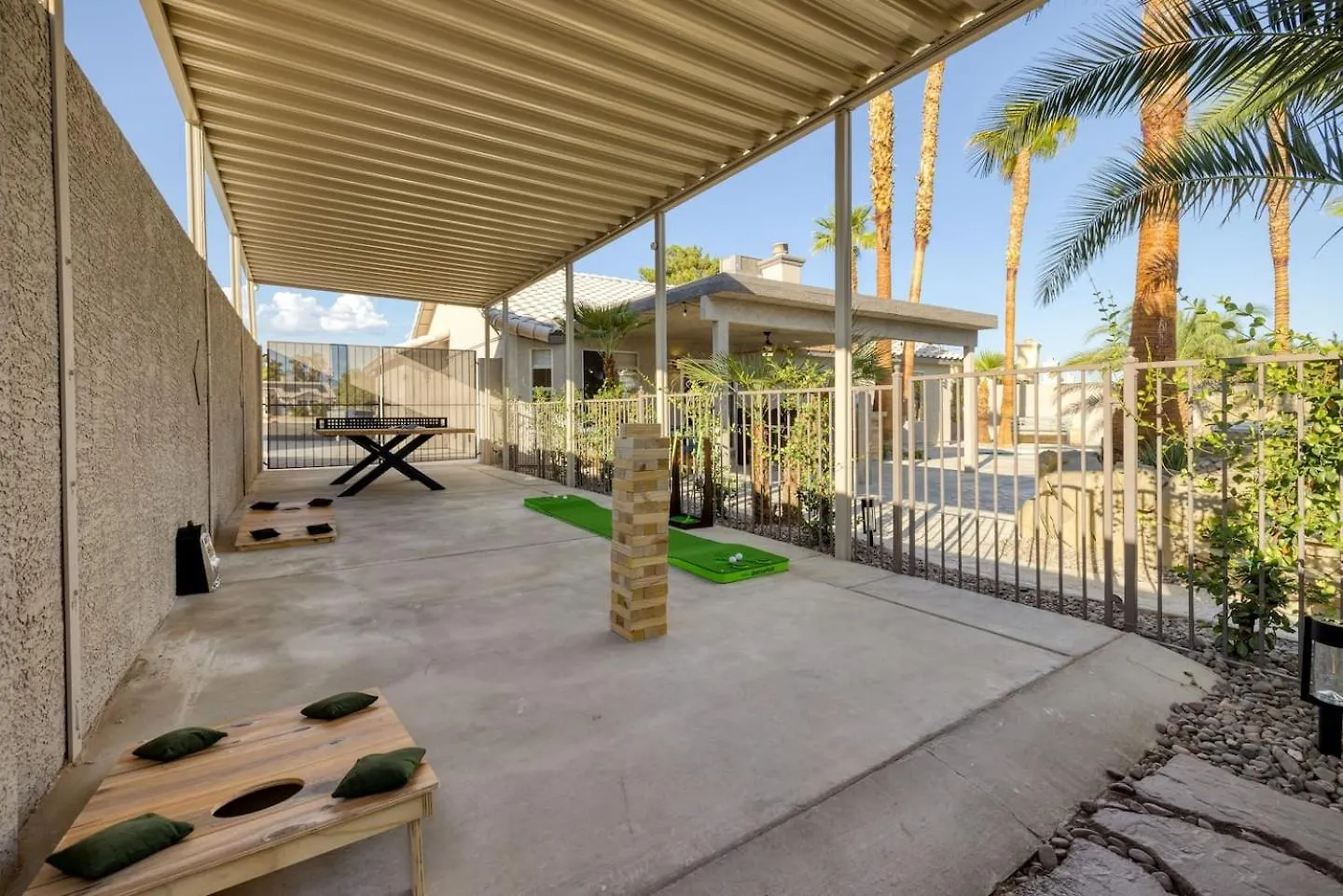 Oasis In The Desert W Heated Pool Fully Renovated Las Vegas ABD