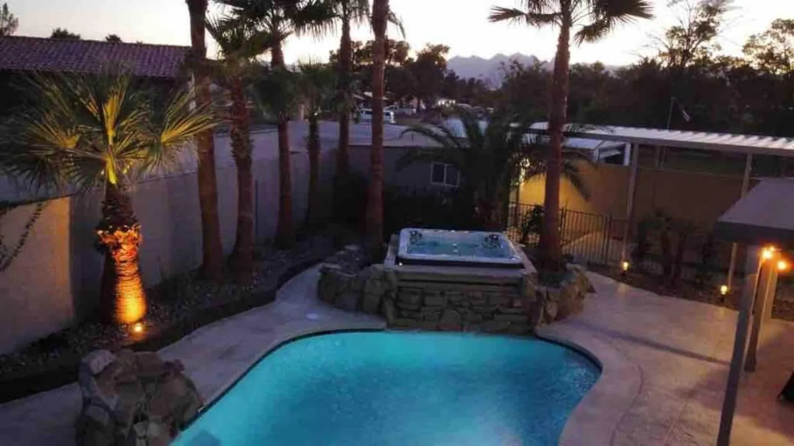 Oasis In The Desert W Heated Pool Fully Renovated Las Vegas 0*,